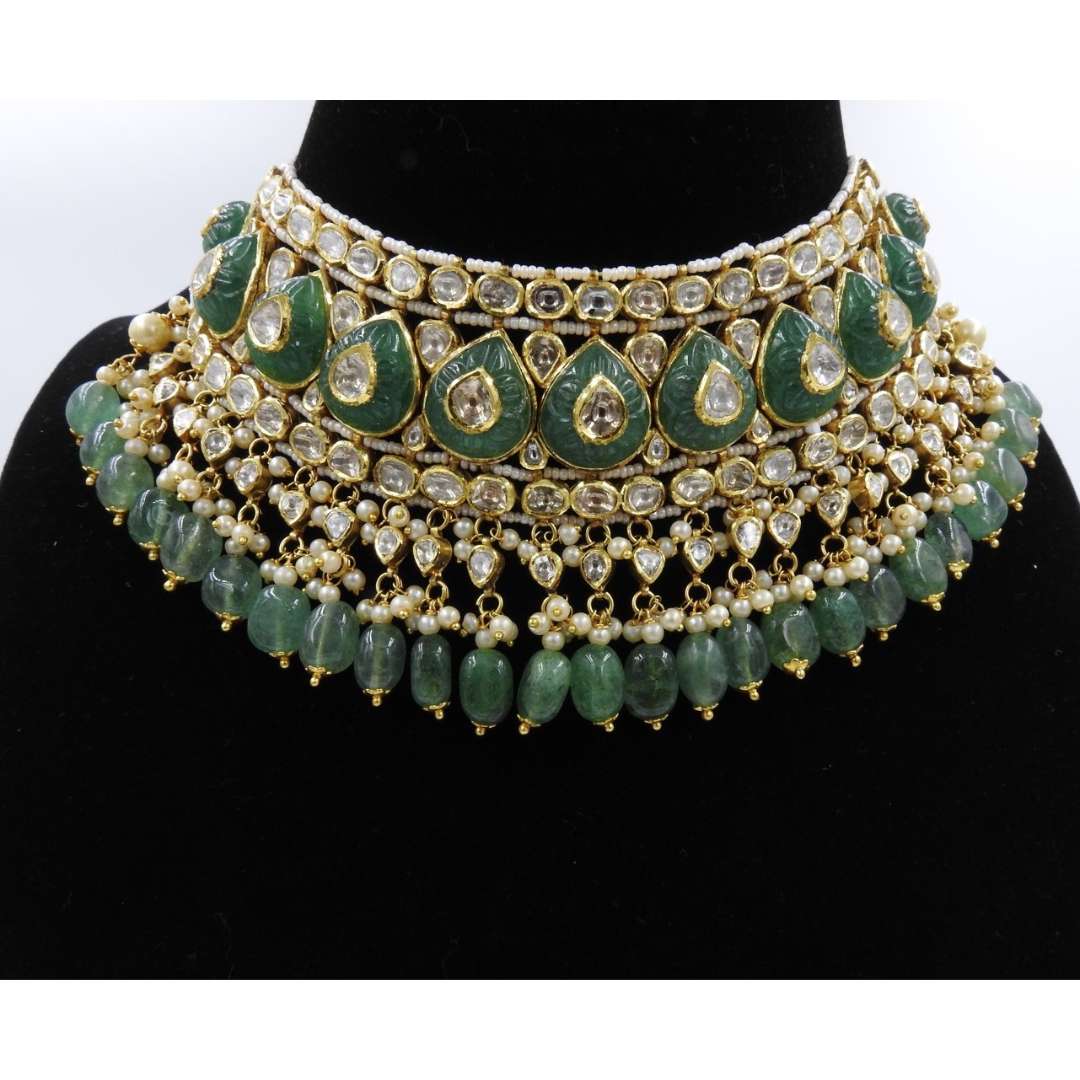 Traditional Indian Kunda Necklace set.